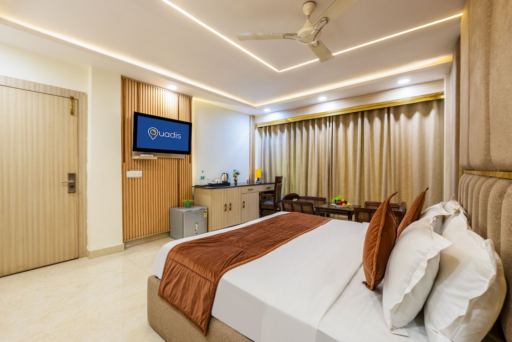 Hotel Downtown by Quadis - East of Kailash