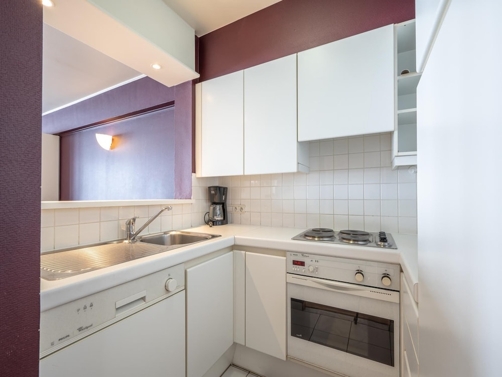 Apartment in Knokke Near Zeedijk Beach