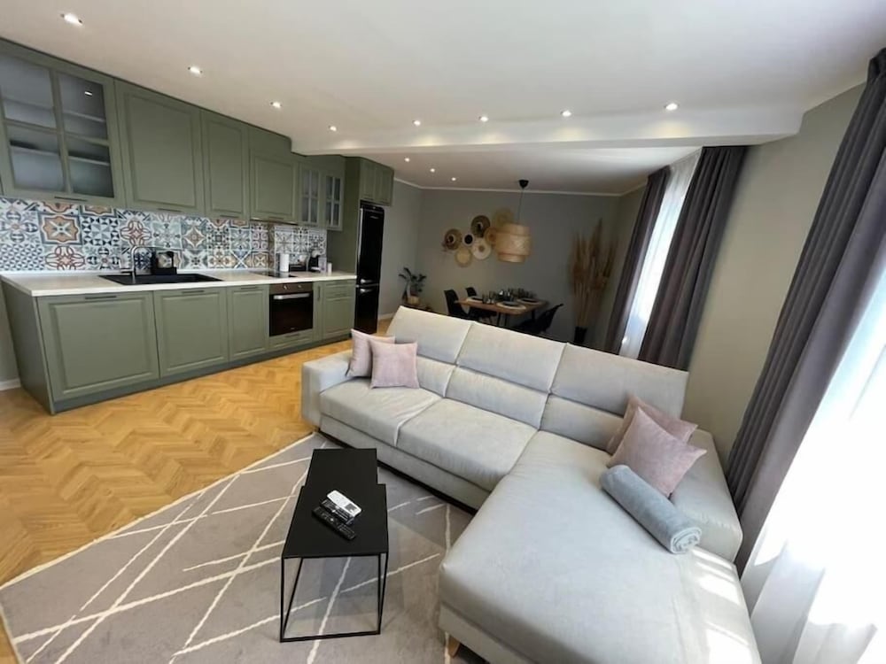 Varna Top Center Luxury One-bedroom Apartment