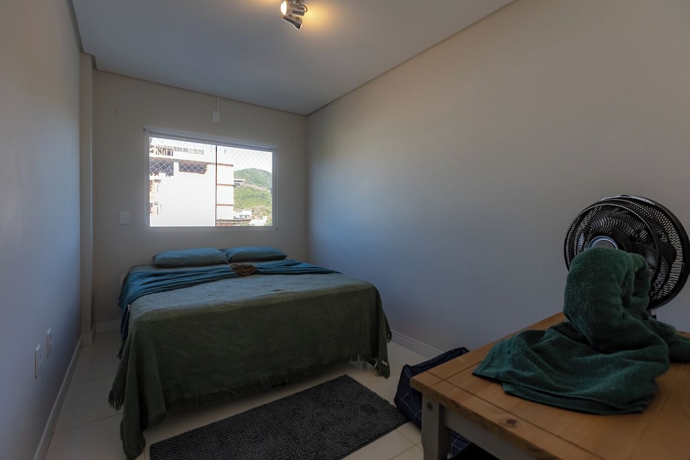 Apt pet Friendly c Garagem pr Ximo ao Beto Carrero