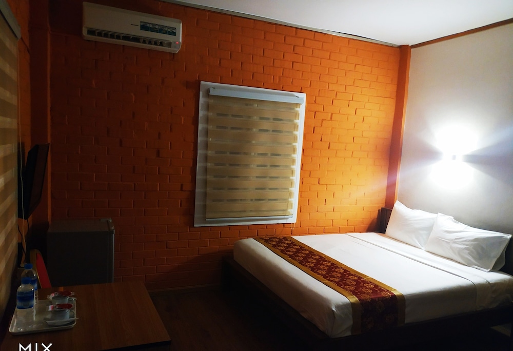 Sunrise Square Motel view 3