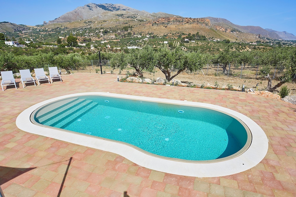 VILLA NINFA