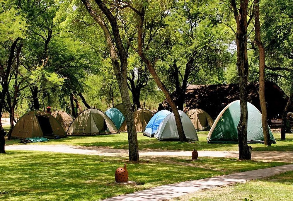 Antelope Park Safari Lodge