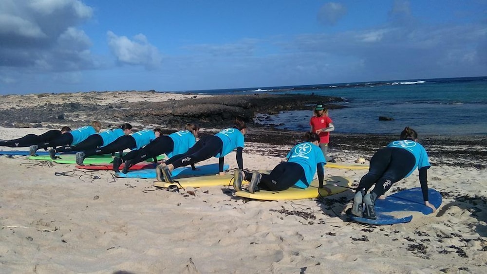 International Surf School & Camp - Hostel