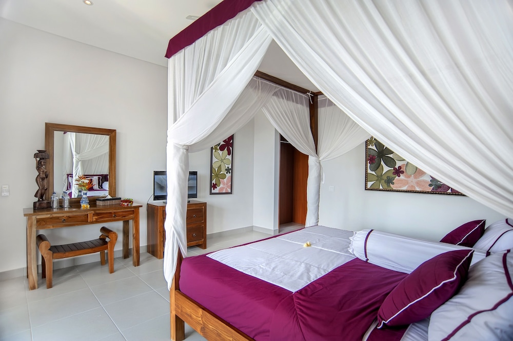 Villa Yenian by Villa Finder