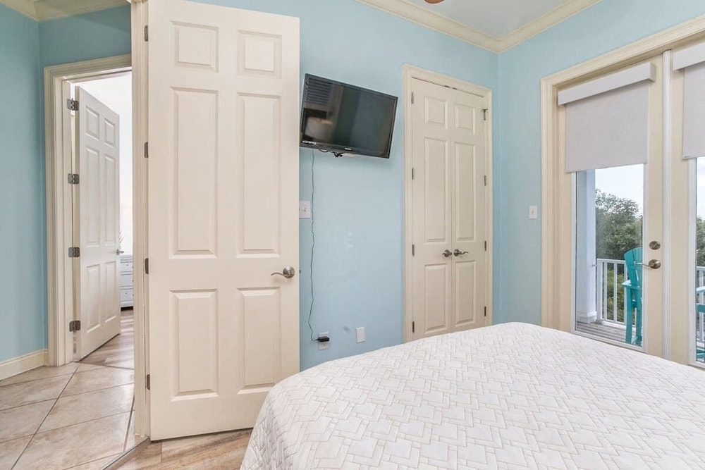Beach Walk Retreat Heated Pool Golf Views Main Guest House Sleeps 15