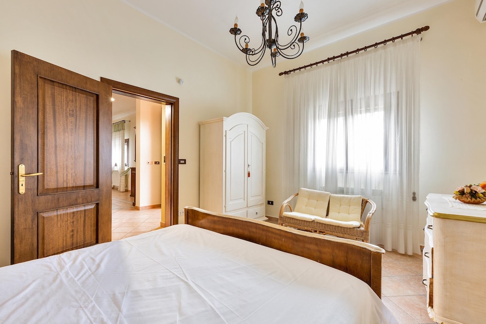 2193 Villa Lella by Barbarhouse view 4