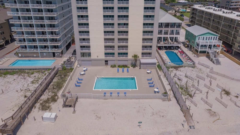 Beachfront Condo With Sunroom Outdoor Pool