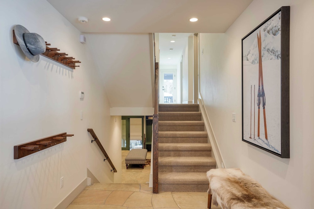 Luxury Mountain Estate w/ Indoor Pool, Gym & Hot Tub Near Keystone | Sleeps 19