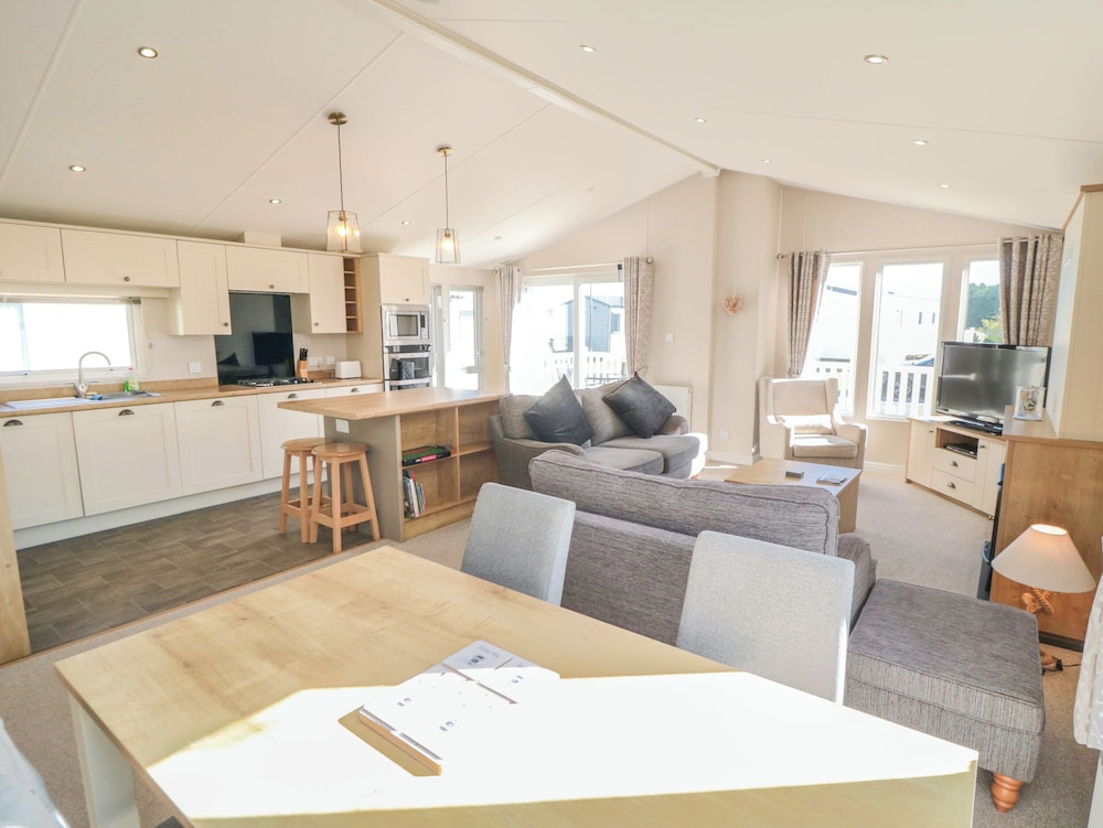 28 Finch