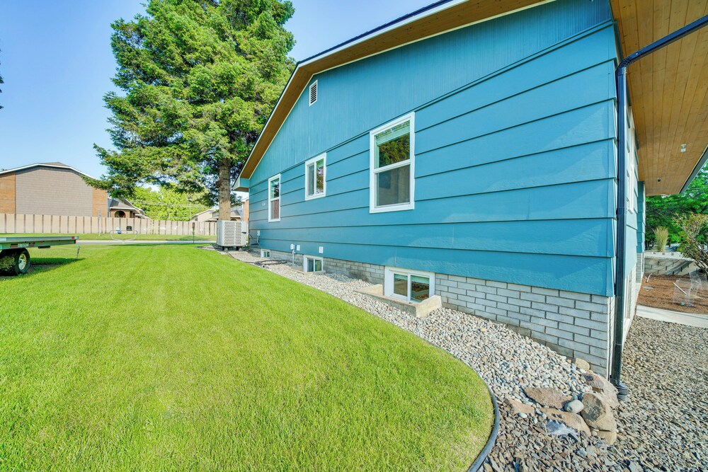 3 Mi to Dtwn: Family Home w/ Garden in Yakima