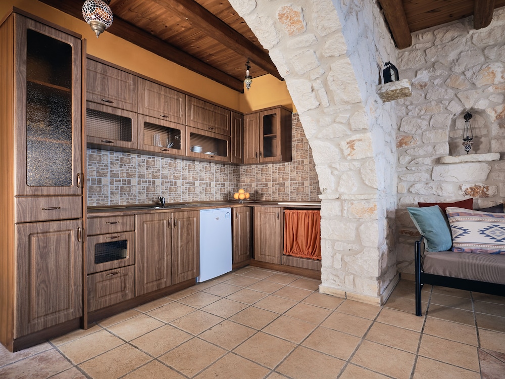 Diamond Suites