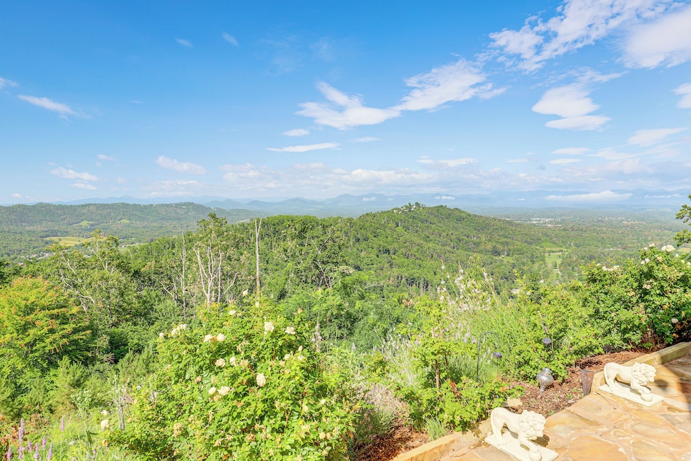 Unique Mountain-view Dome Home in Weaverville