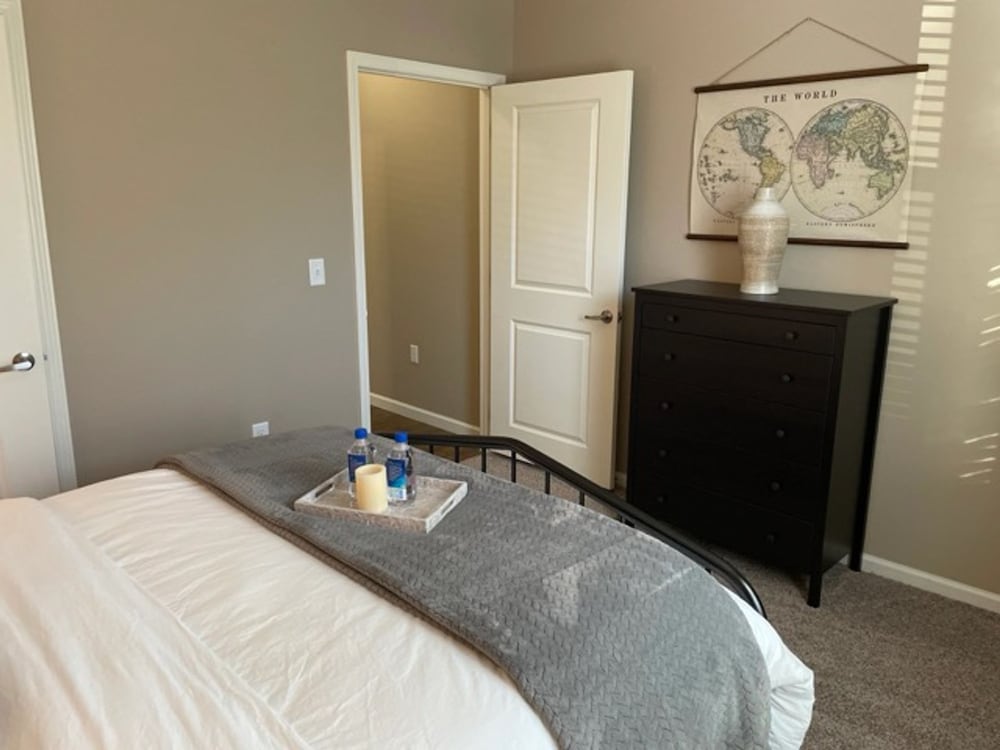 Executive 1st Floor 2BR Dublin Area W D Gym