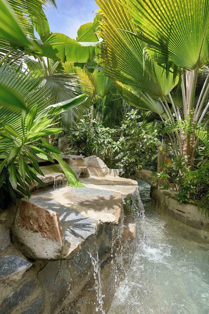 CHALET TROPICAL Hotel & Restaurant-Pizzeria
