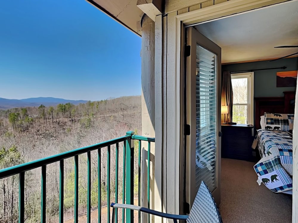 Mountain Vista by Jackson Mountain Rentals