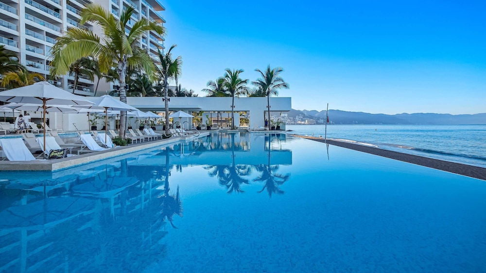 Panoramic Hot Tub Oceanview Luxury 4BR Penthouse