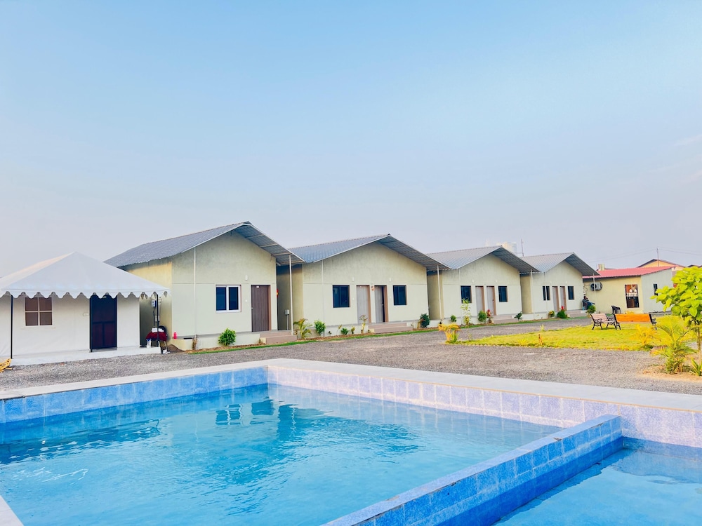 Unity Sunrise Resort Best Hotel Near Statue of Unity