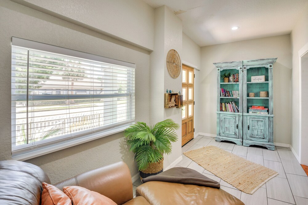 2 Blocks to Canal St: New Smyrna Beach Home