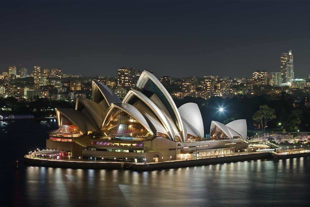 A Stylish Studio for 6, Next to Darling Harbour