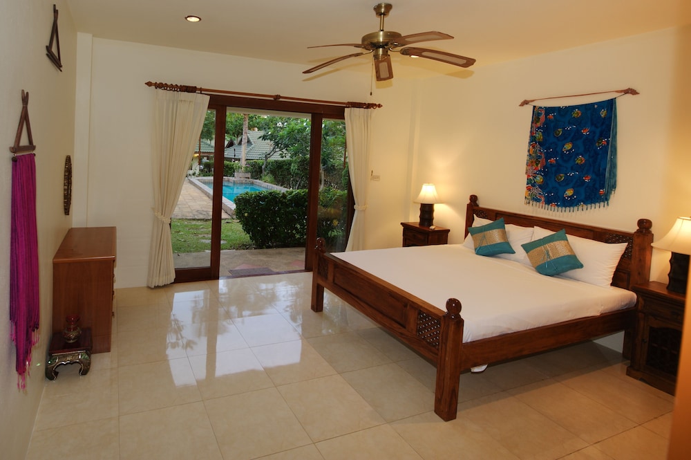Idyllic Samui Beach Villa Resort