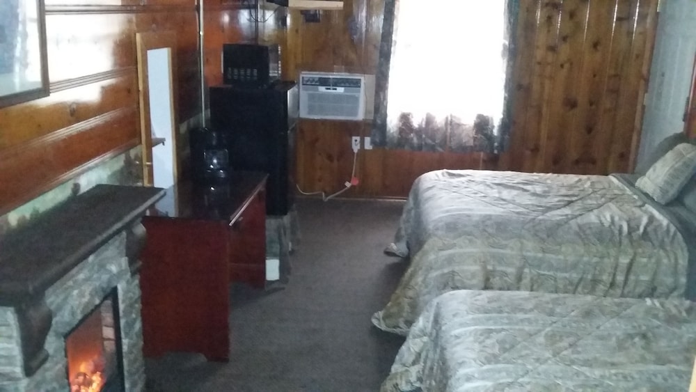 Headwaters Motel