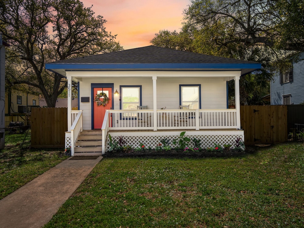 Sandy Toes Retreat by Ryson Vacation Rentals