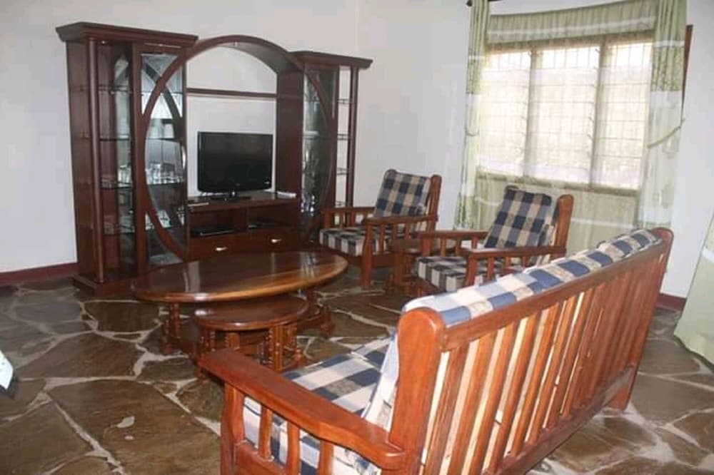 2 Bedroom Bungalow Mtwapa view 2