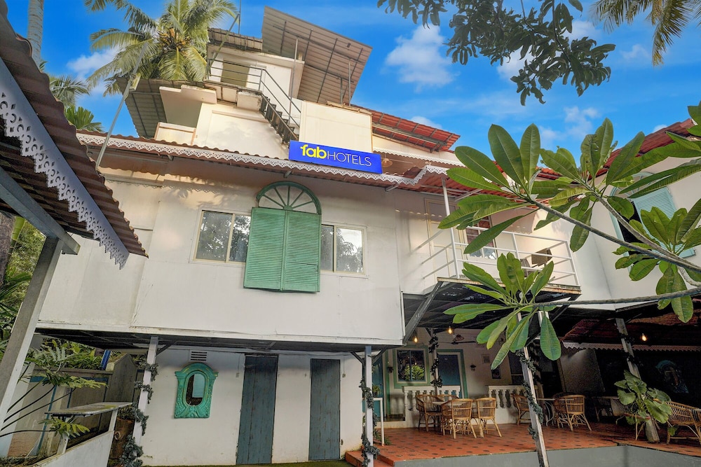 FabHotel Golden Nest Deluxe Resort