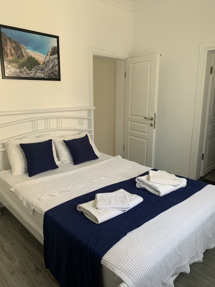 Lizo Hotel - Image 38