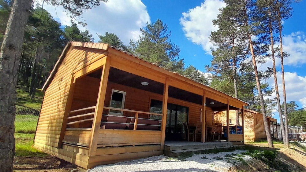 Camping La Pinatelle view 2
