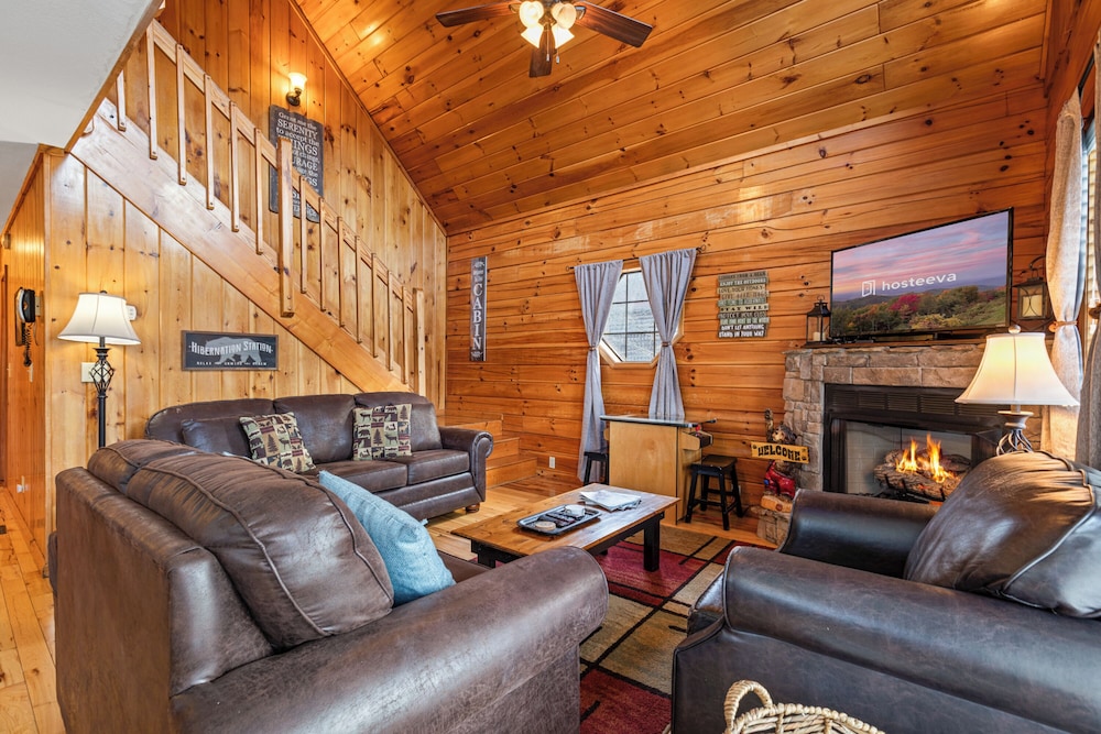 Bear Hideaway Cozy 3BR Cabin