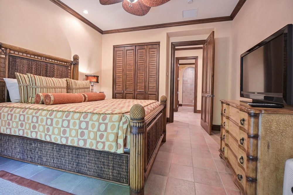 CR Luxury Montebello 3F 3 Bdrm