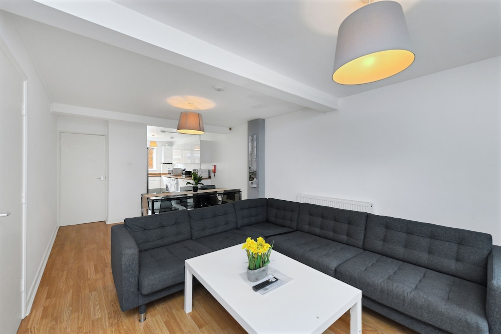 Montpellier Road 125