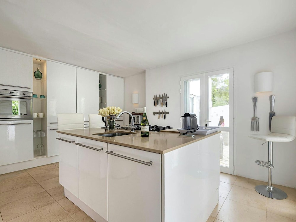 Holiday Home With Outdoor Barbecque