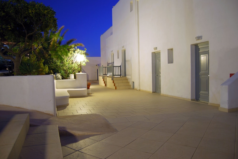Hotel Gorgona Hotel - Image 1