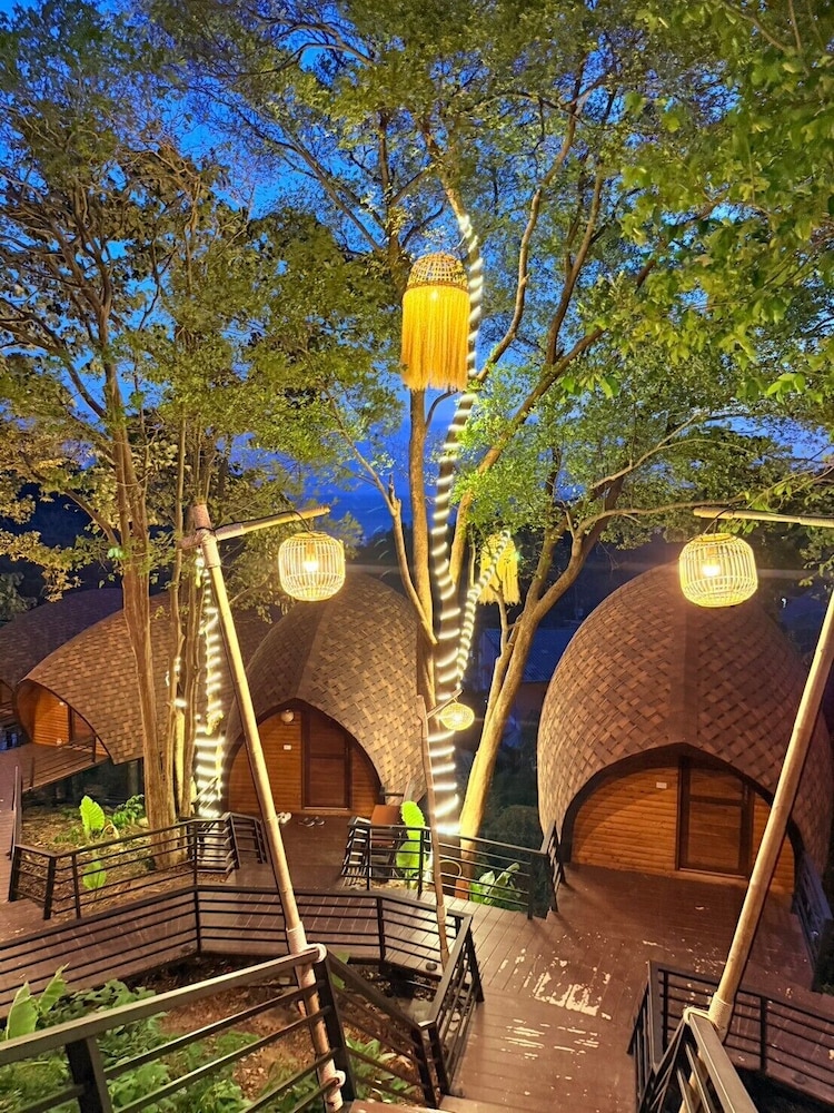 Phumala Lanta Seaview Resort