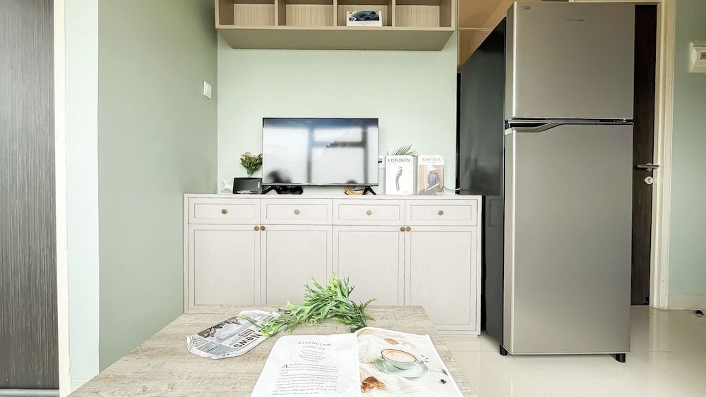 Sage Tone 1Br At Serpong Garden Apartment