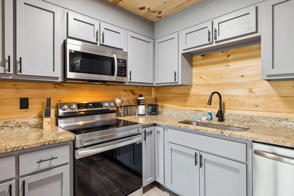 Starlight Valley 3 Bedroom Cabin