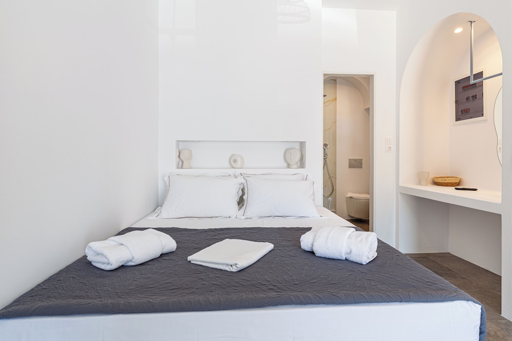Aitheras Luxury Suites