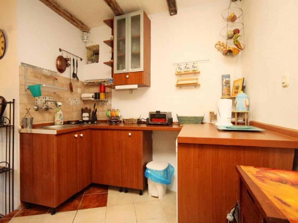 Villa Talež en Vis — kitchen