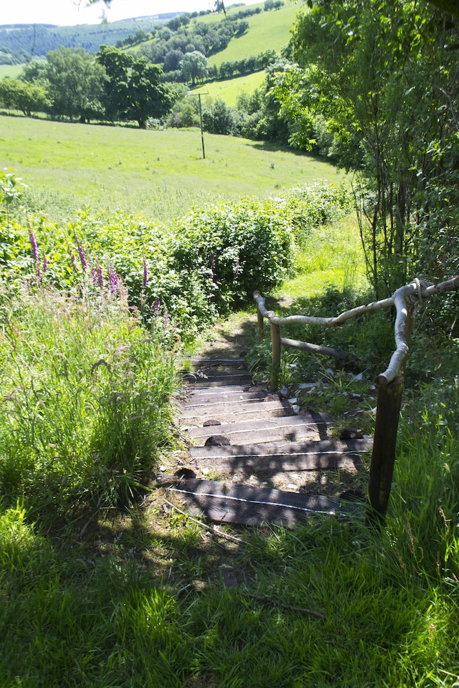 Llethrau Farm