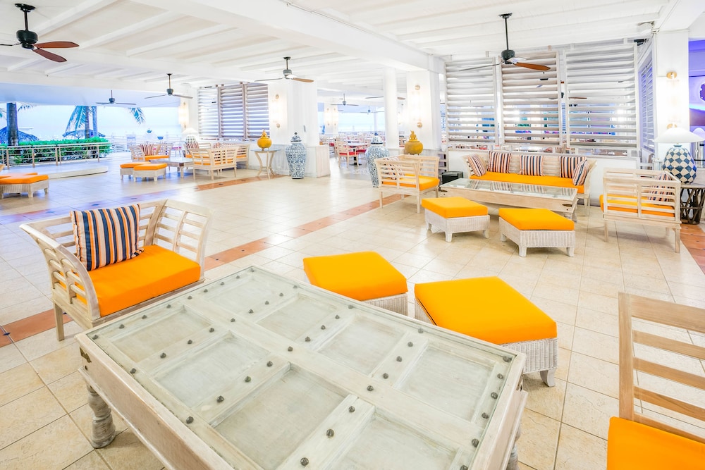 Grand Decameron Montego Beach, A Trademark All-Inclusive Resort photo 19 of 70