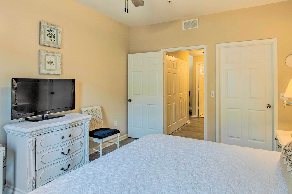 St Simons Island Vacations - Bright St Simons Island Condo w/ Shared Pool! - Property Image 4