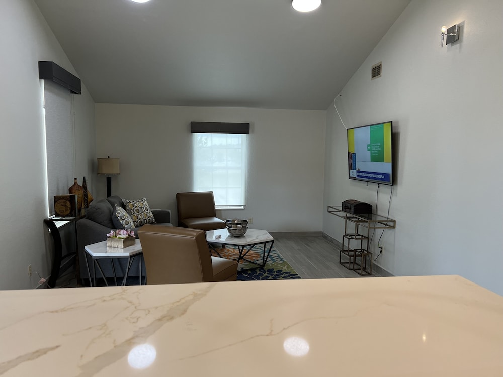Garden Inn & Suite