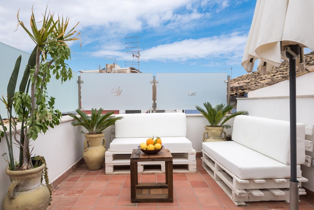 AM Suite With Terrace by Wonderful Italy view 5