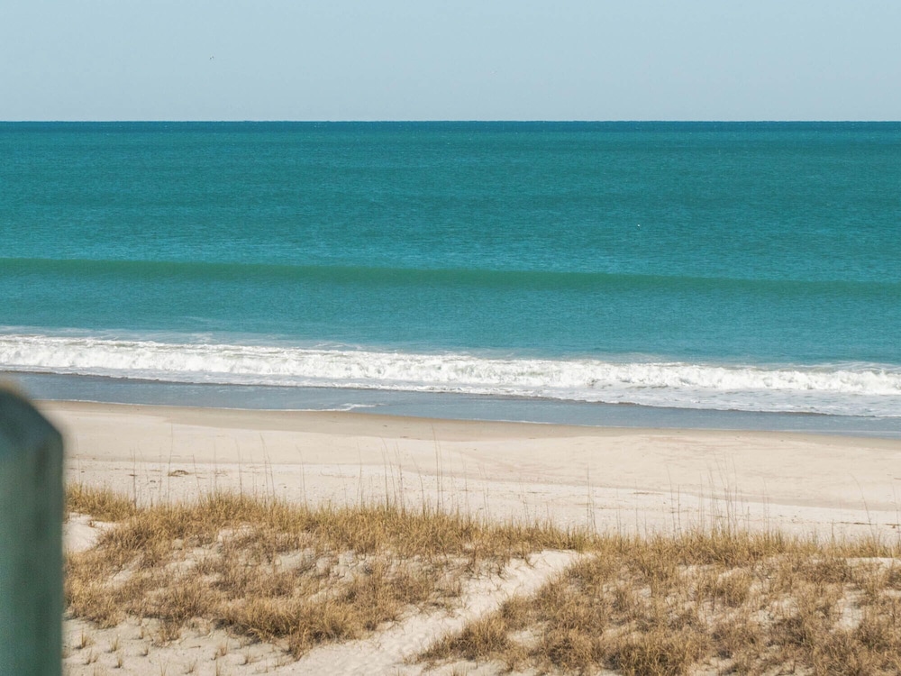 Beach Coma by Topsail Realty
