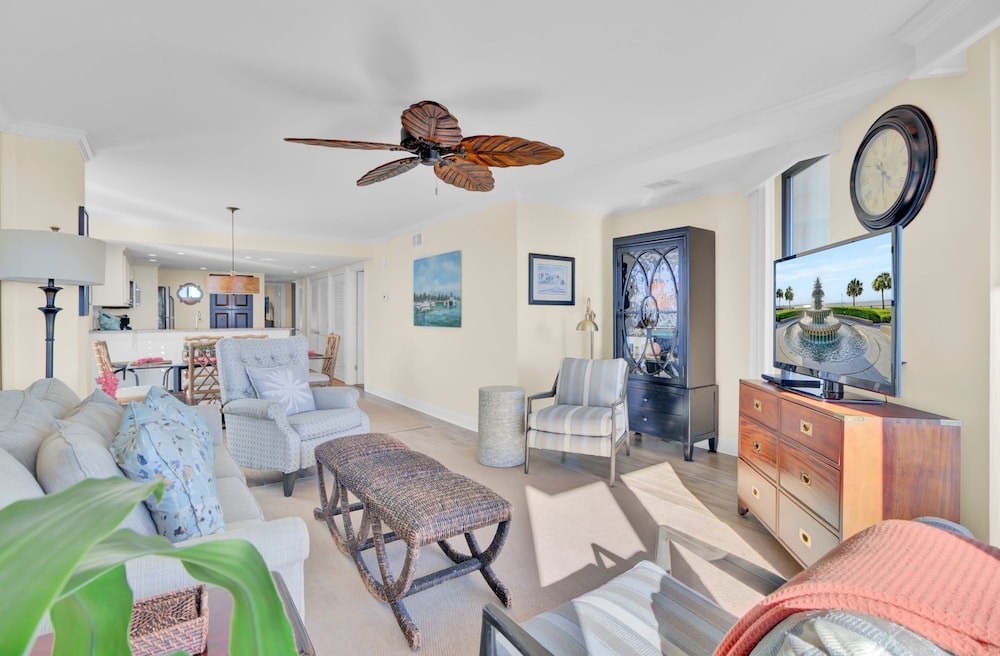 Oceanfront w Pool Beach Access Balcony View 312 B Shipwatch by Avantstay