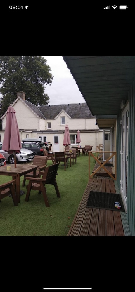 1 Loch Ness Hostel