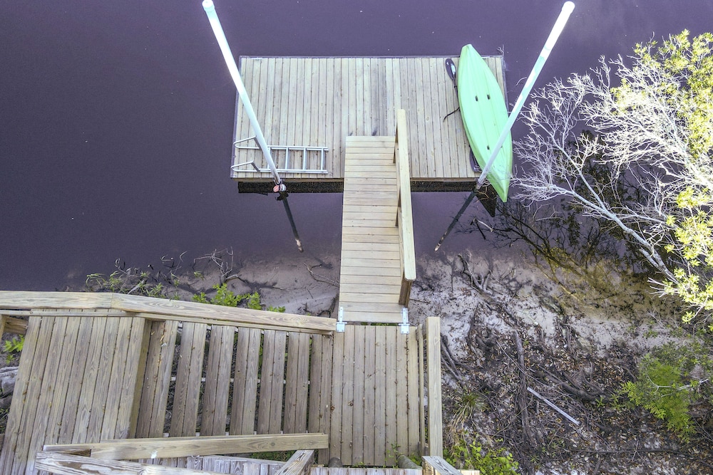 Bovees Riverhouse dunnellon Family Getaway!